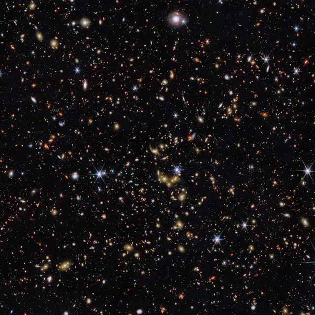 Яскраве в радіо — і невидиме для JWST